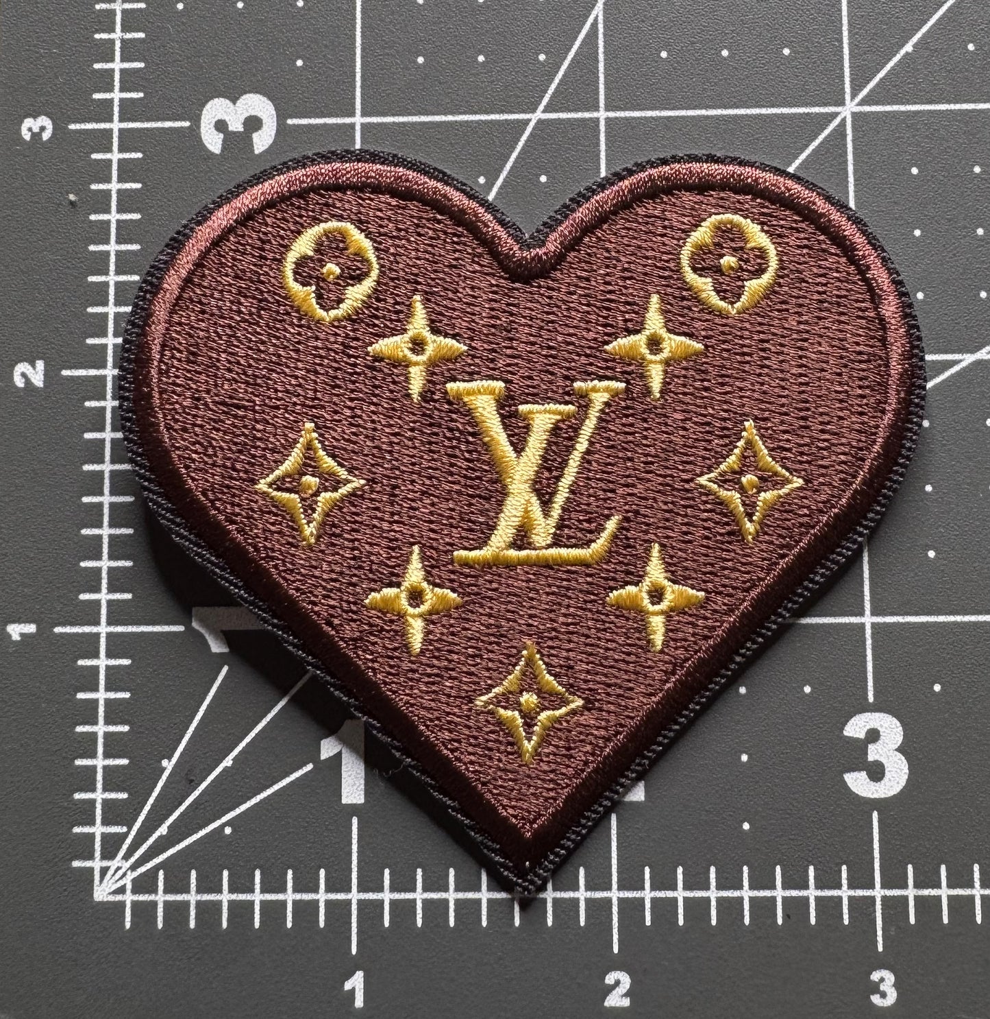 LV HEARTS