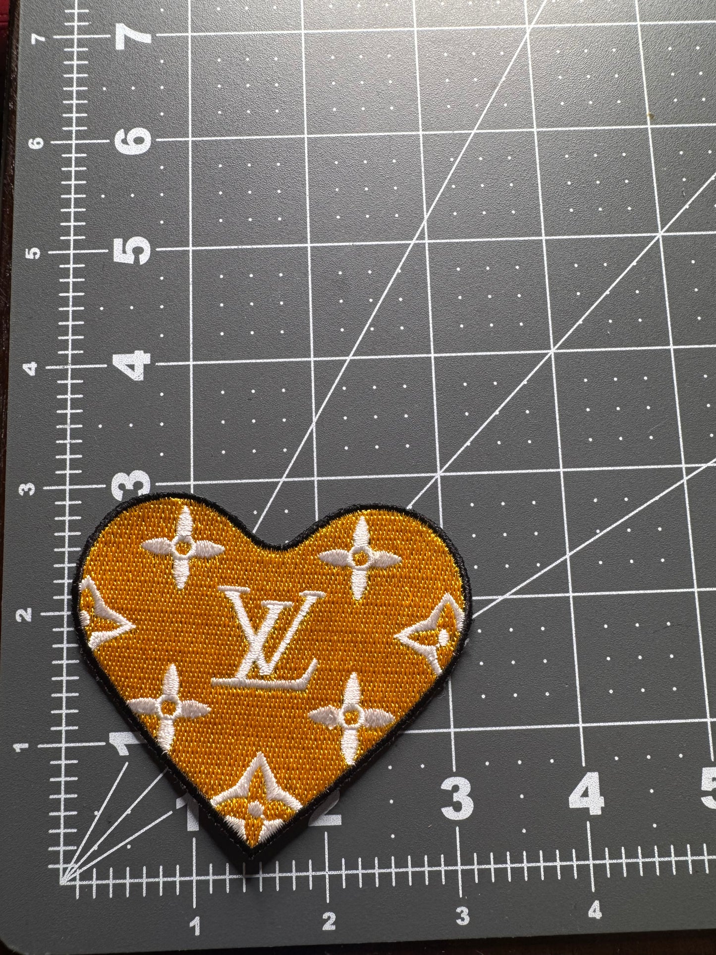 LV HEARTS