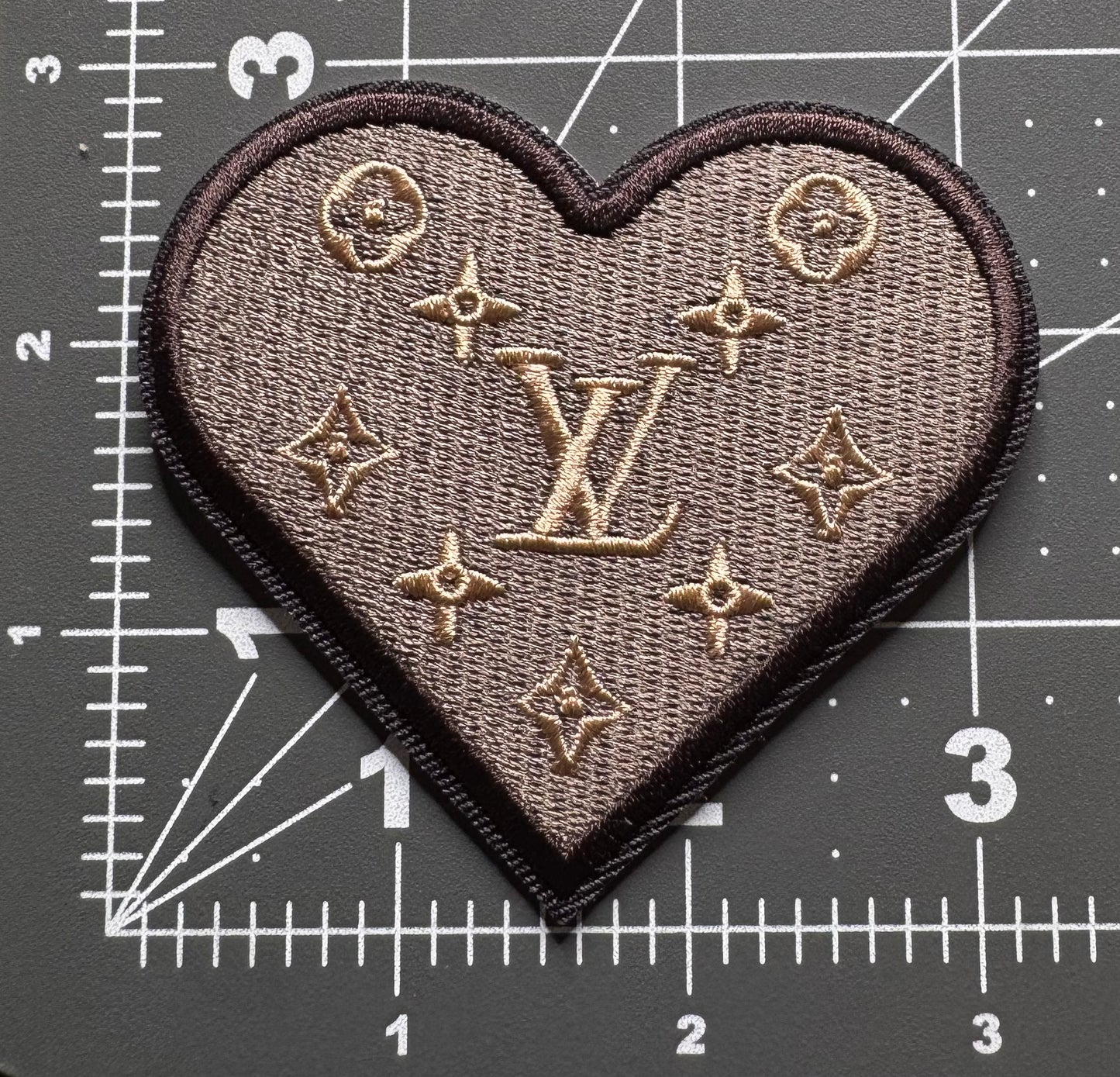 LV HEARTS