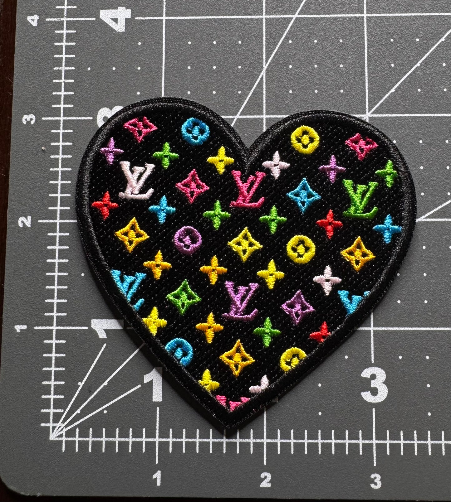 LV HEARTS