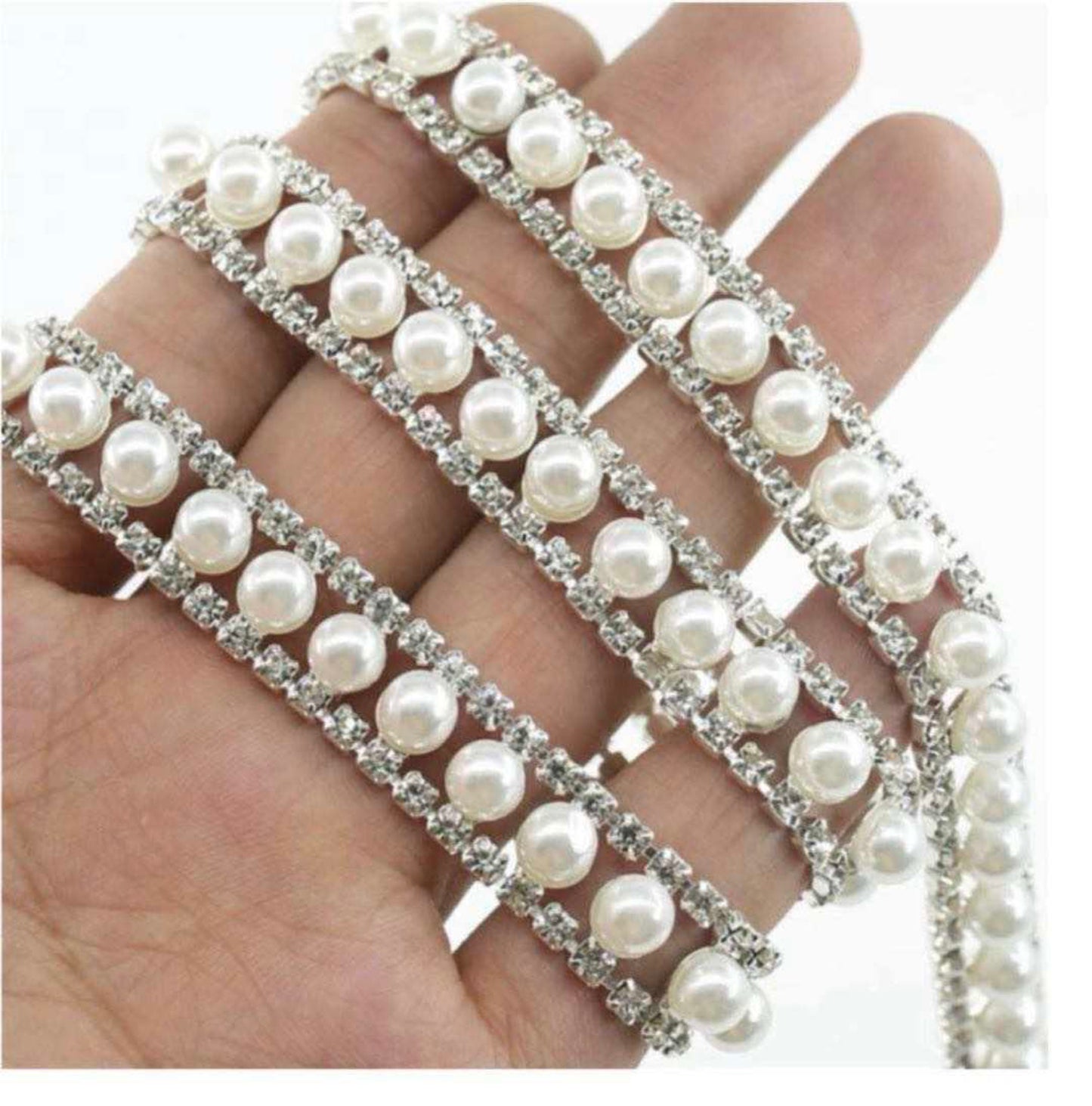 1 Roll 10 Yards Crystal Rhinestone Trim Close Cup Clear Chain with Gold Setting Base (SS12 3mm) /  (SS16 4mm)